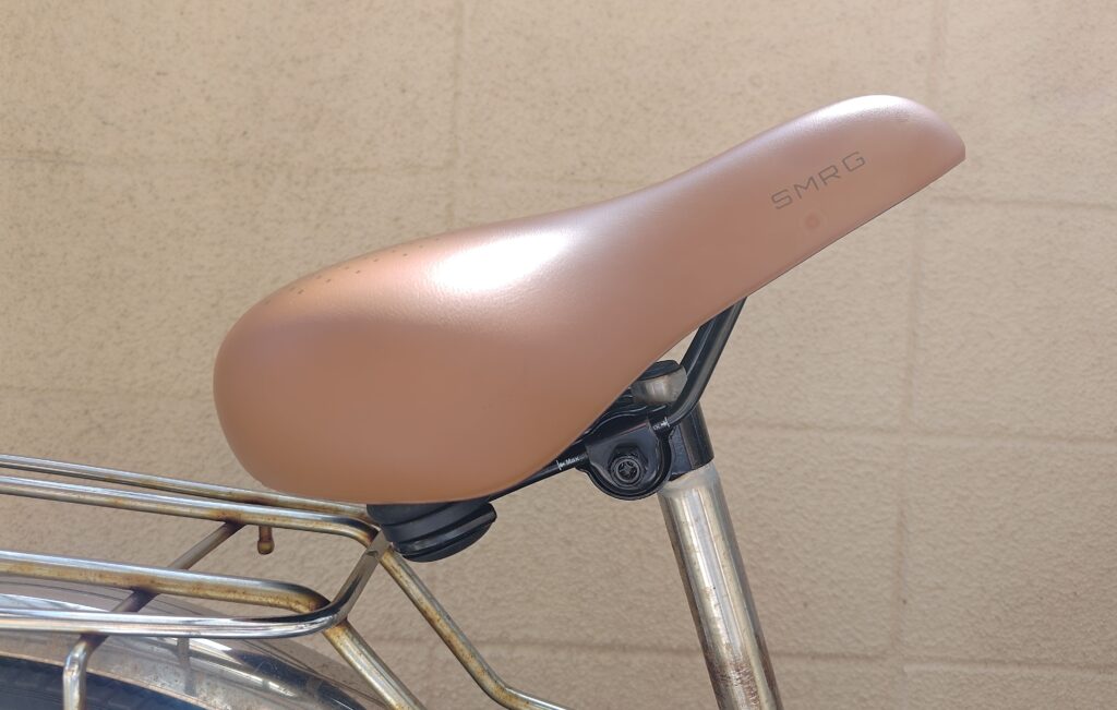 サドル上向き