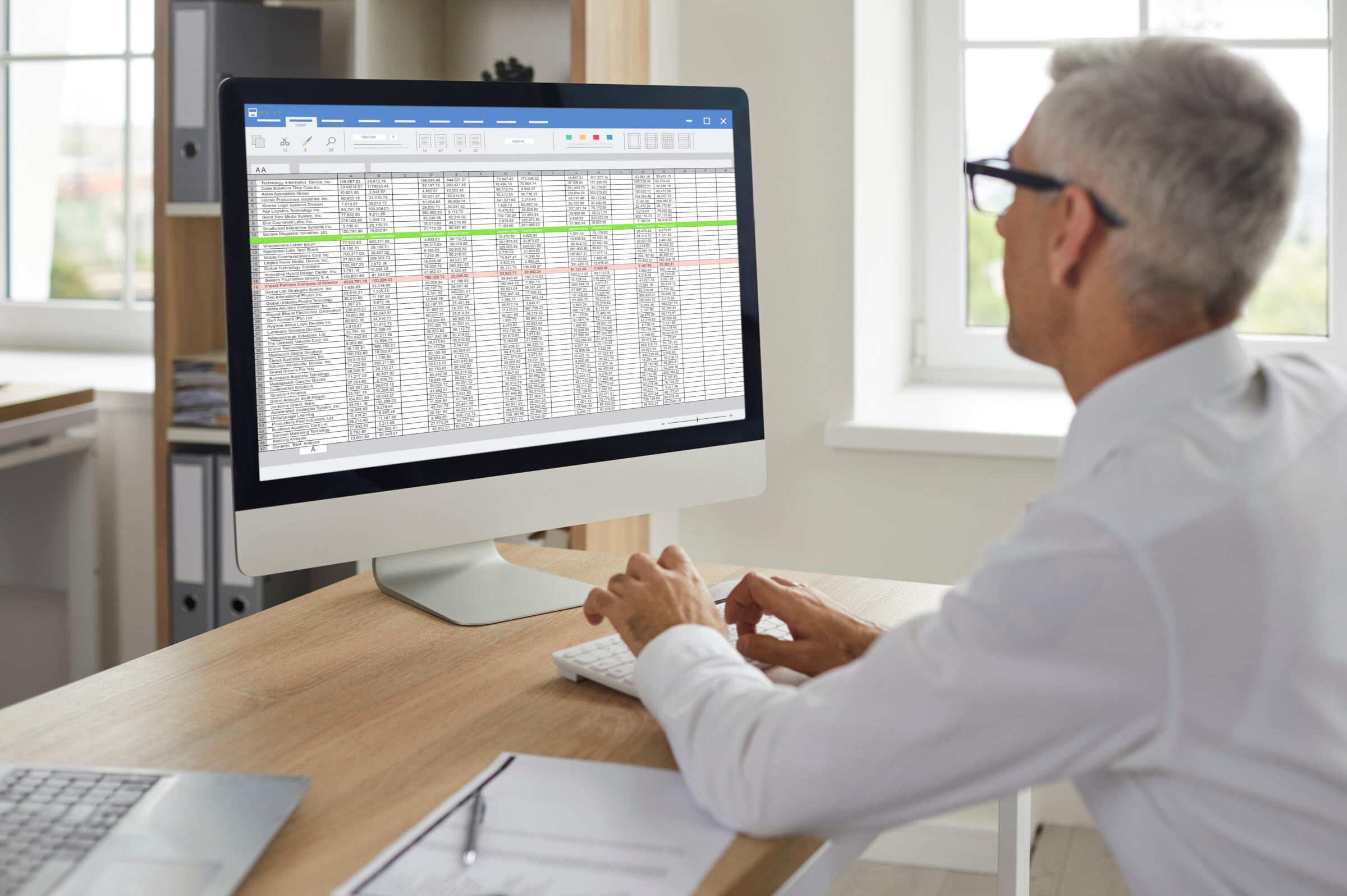 資金繰り表を作る経営者